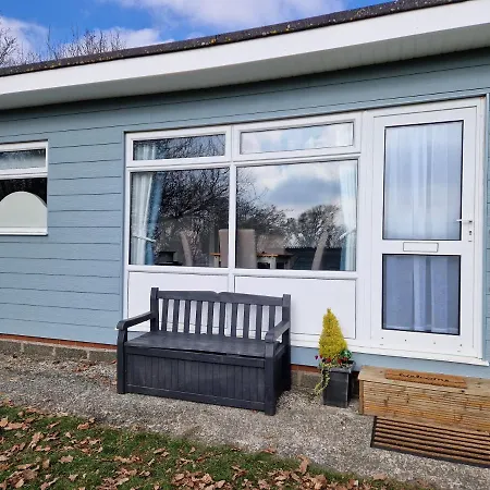 Caldon Holiday Chalet Sleeps 4 In Dartmouth Wifi Electric Inc Pet Friendly Exterior photo