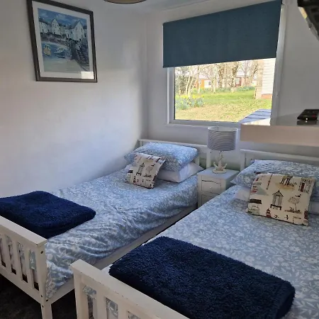 Caldon Holiday Chalet Sleeps 4 In Dartmouth Wifi Electric Inc Pet Friendly Exterior photo