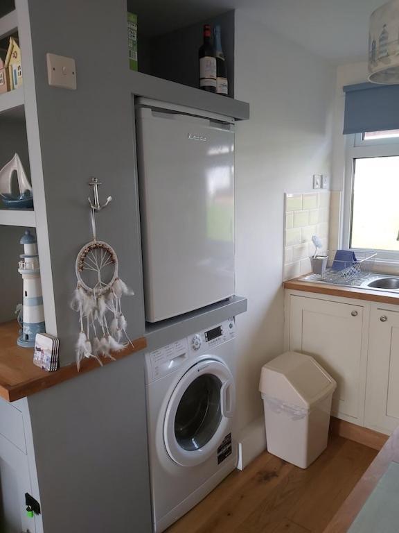 Caldon Sleeps 4 In Wifi Electric Inc Pet Friendly